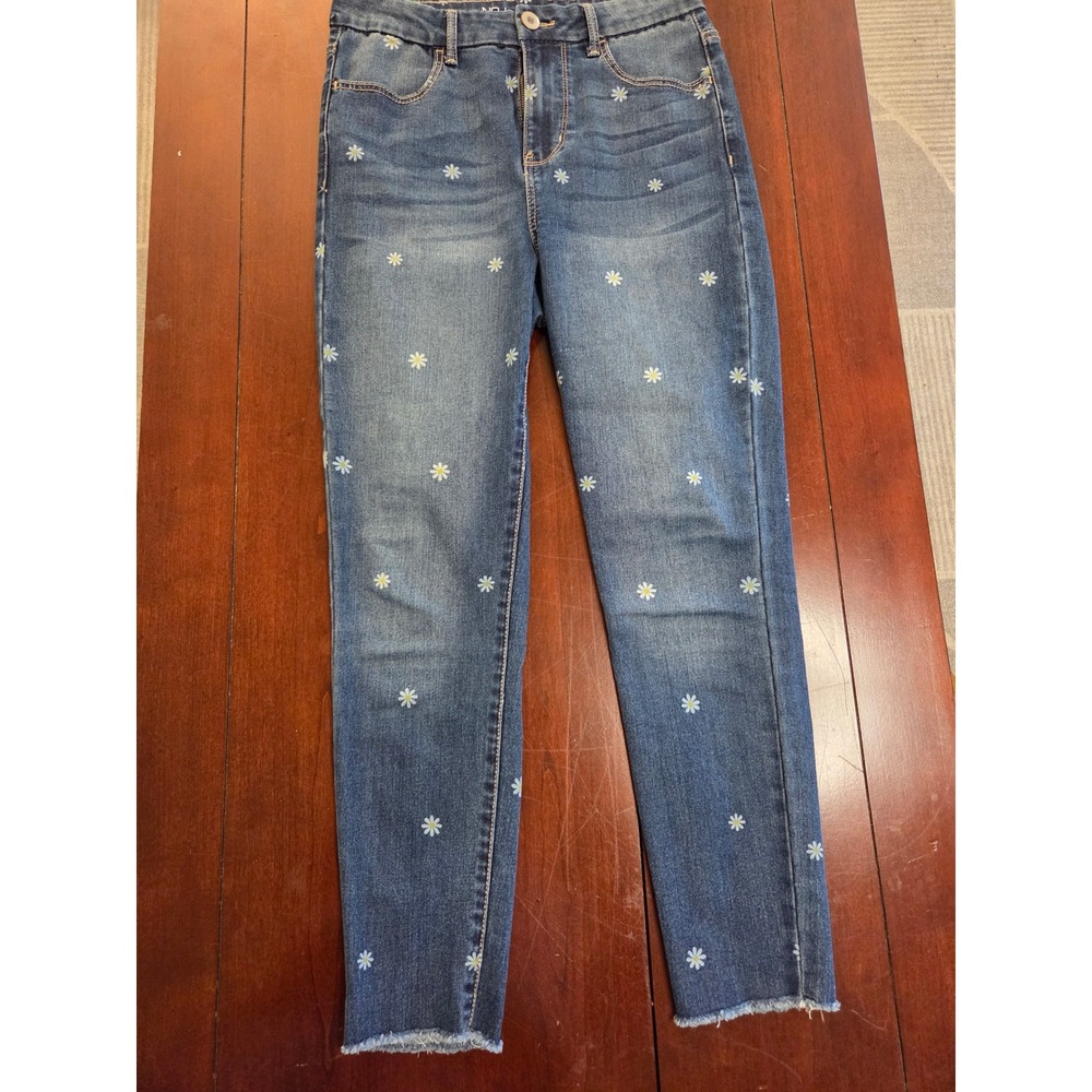 No Boundaries Womens Daisy Floral Print Skinny Jeans Medium Wash Raw Hem Size 9